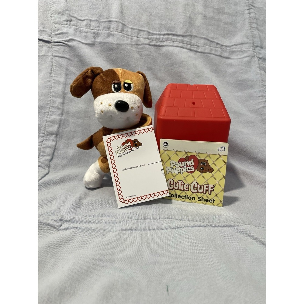 NEW‎ Open Box Hasbro Pound Puppies Cutie Cuff by Bullsitoy - Beagle Puppy